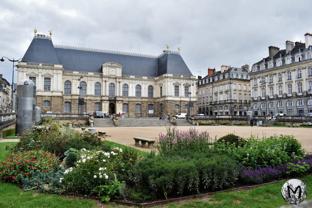 Parlement; Bretagne; Rennes; Fleurs