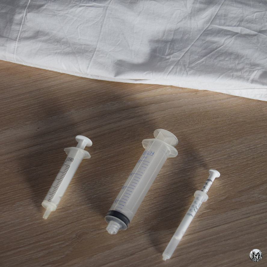 Photo de seringues en plastique