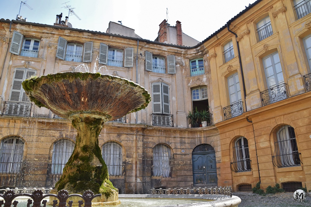 Fontaine de la place Albertas à Aix-en-Provence