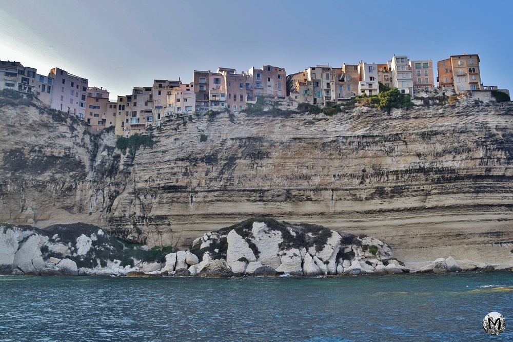 Maisons perchées sur les falaises de Bonifacio