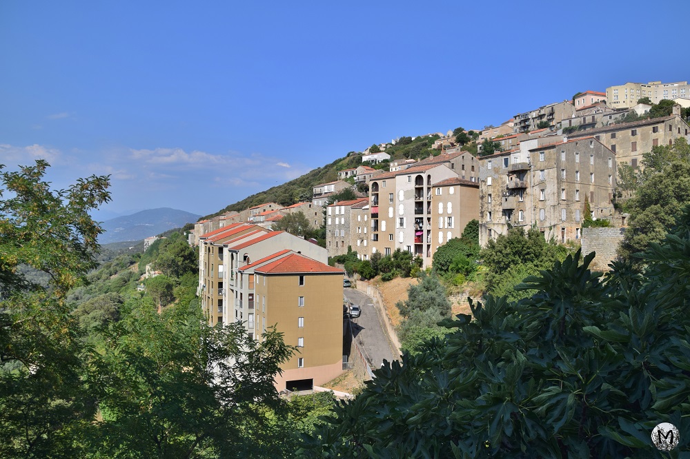 Vue sur la ville de Sartène en Corse