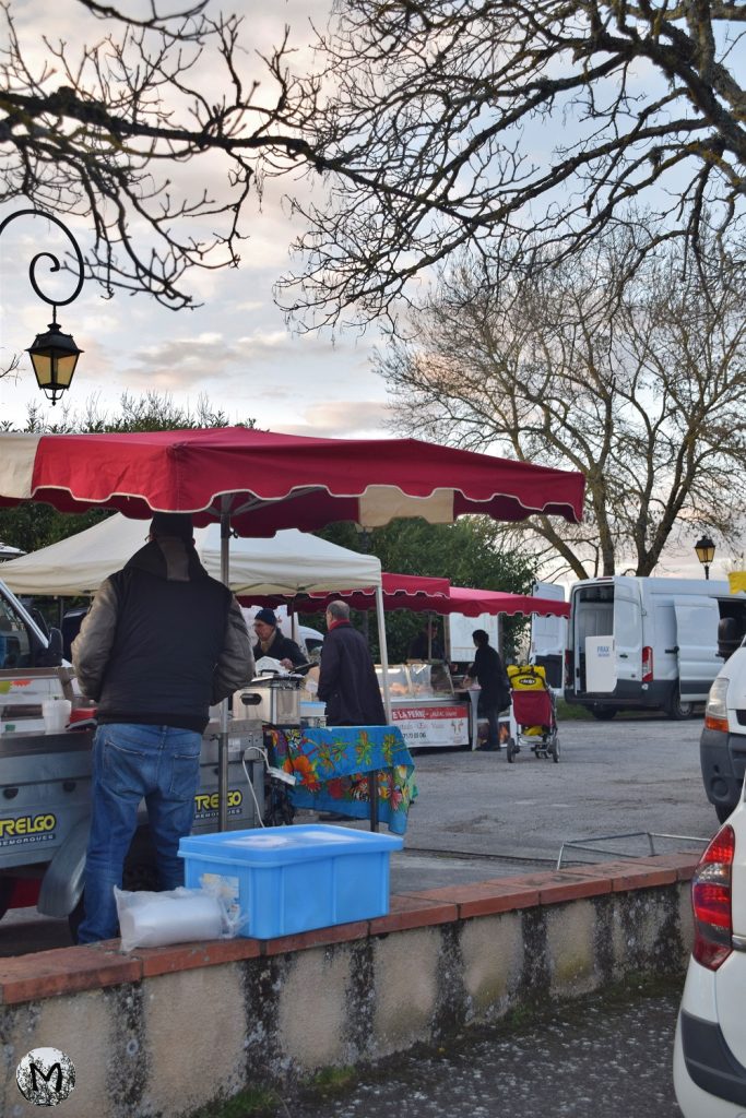 Marché de Montbrun avec ses commerçants
