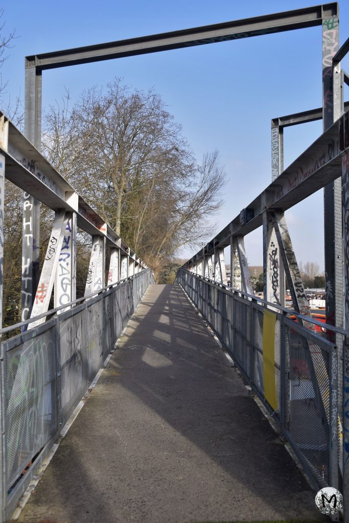 Passerelle sur le canal du Midi à Ramonville