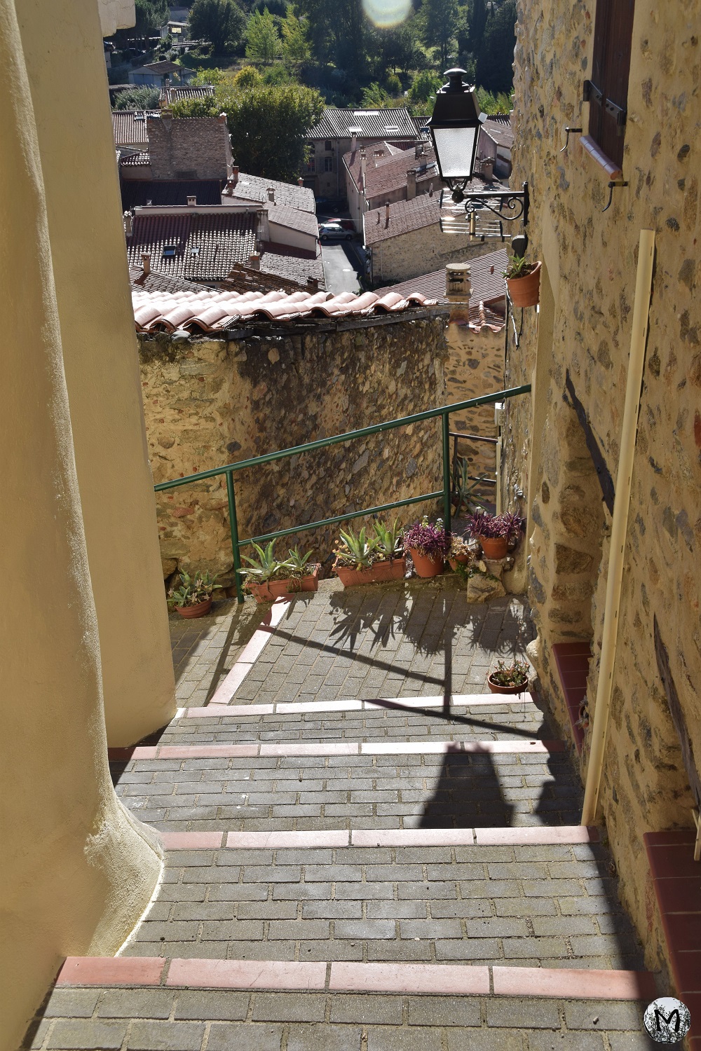 Escalier dans une petite ruelle de Rodès