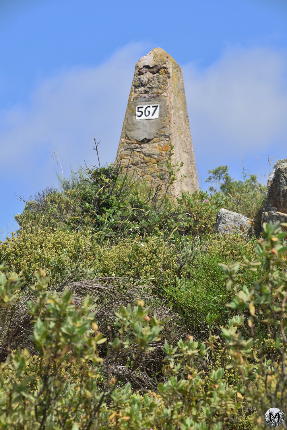 Borne frontière 567 entre France et l'Espagne