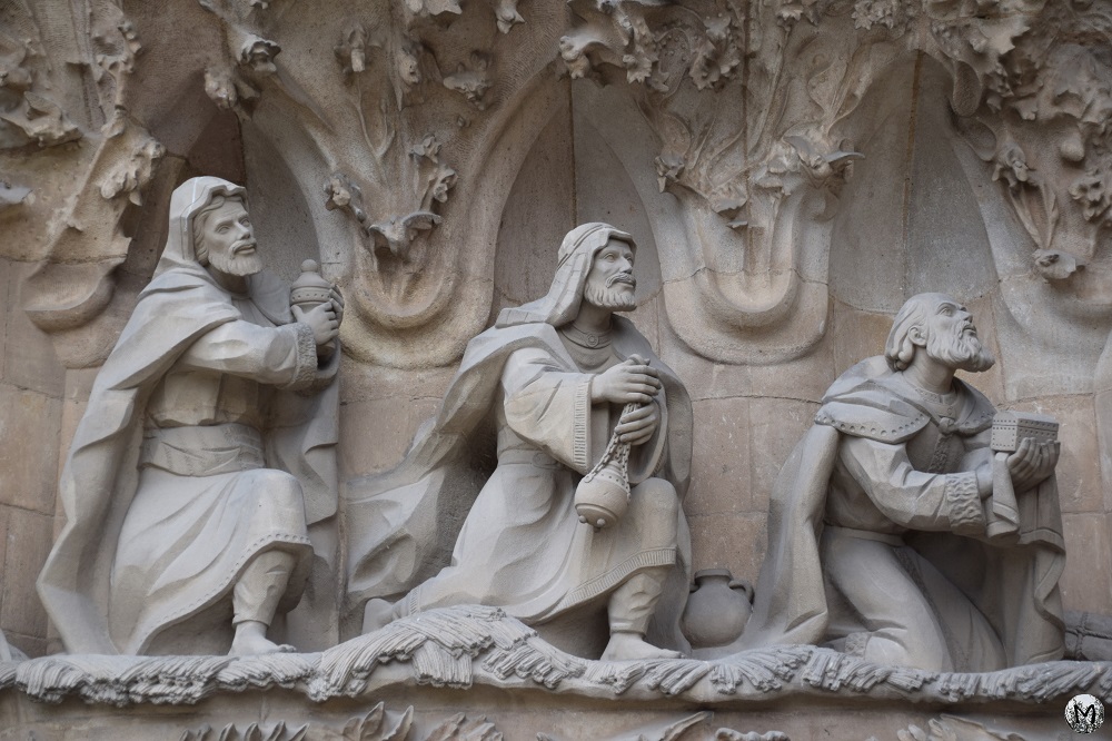 Rois mages sur la façade de la Sagrada Familia