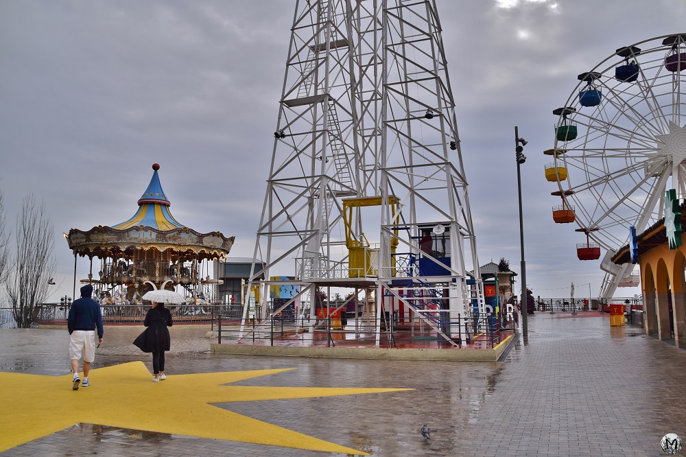 Les différents manèges du Tibidabo à Barcelone