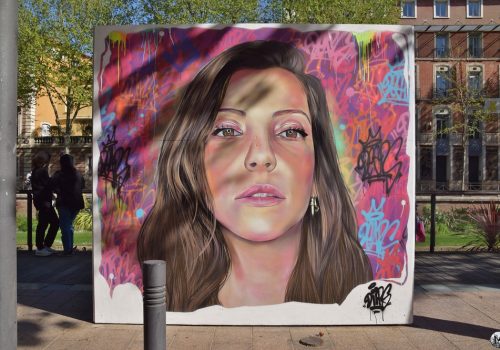 Street-art représentant Camille Lellouche